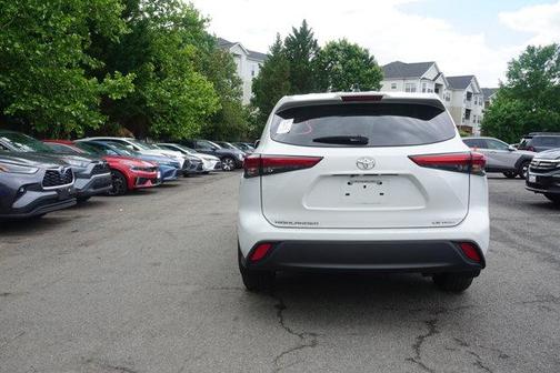 2023 Toyota Highlander LE