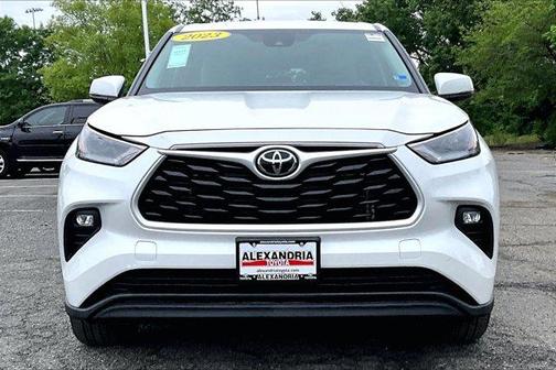 2023 Toyota Highlander LE
