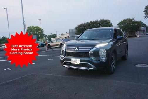 2025 Mitsubishi Outlander SE