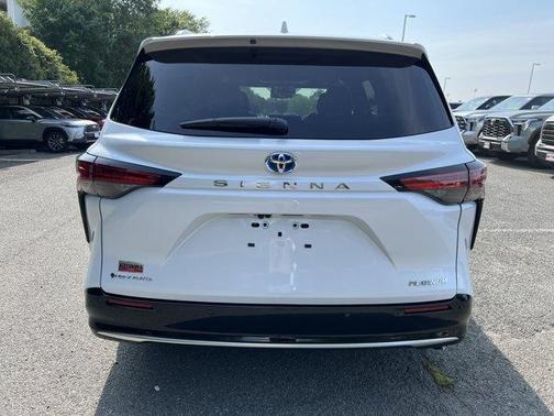 2025 Toyota Sienna Platinum 7 Passenger