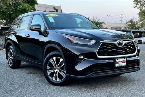 2023 Toyota Highlander 