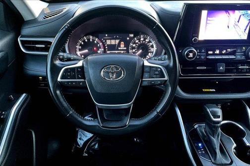 2023 Toyota Highlander 