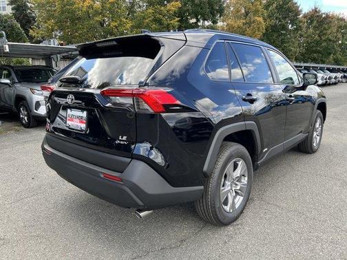 2025 Toyota RAV4 Hybrid LE