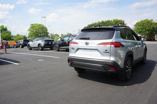 2024 Toyota Corolla Cross Hybrid SE