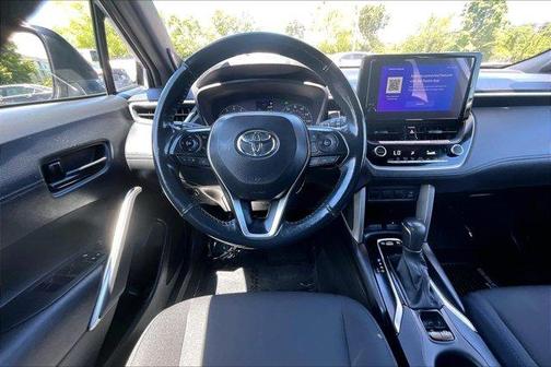 2024 Toyota Corolla Cross Hybrid SE