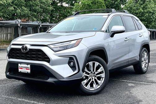 2023 Toyota RAV4 XLE Premium