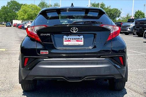 2021 Toyota C-HR LE