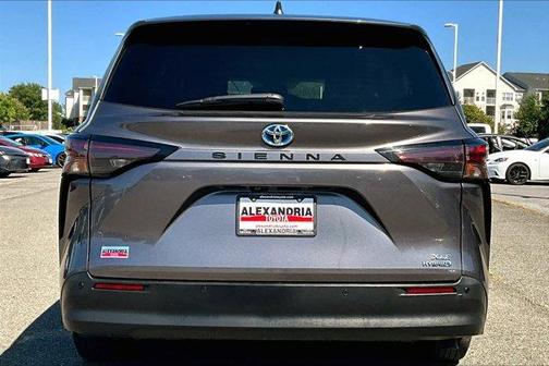 2023 Toyota Sienna XLE