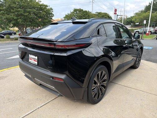 Midnight Black Metallic 2026 Toyota C-HR XSE