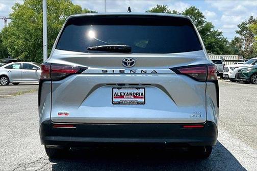2022 Toyota Sienna XLE