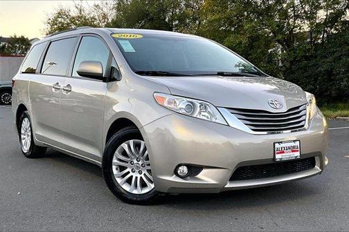 2016 Toyota Sienna XLE Premium