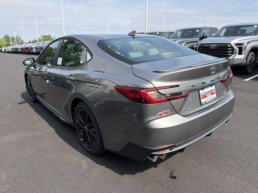 Metal 2026 Toyota Camry SE