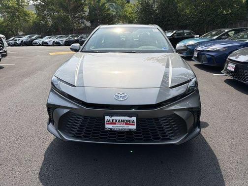 Metal 2026 Toyota Camry SE