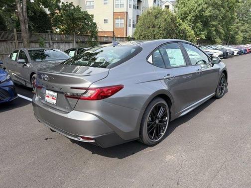 Metal 2026 Toyota Camry SE
