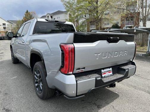 2025 Toyota Tundra Hybrid Platinum