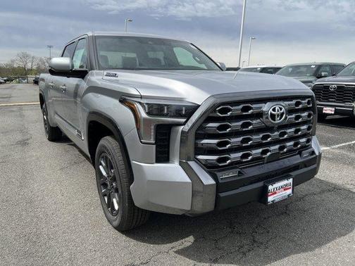 2025 Toyota Tundra Hybrid Platinum
