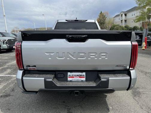 2025 Toyota Tundra Hybrid Platinum