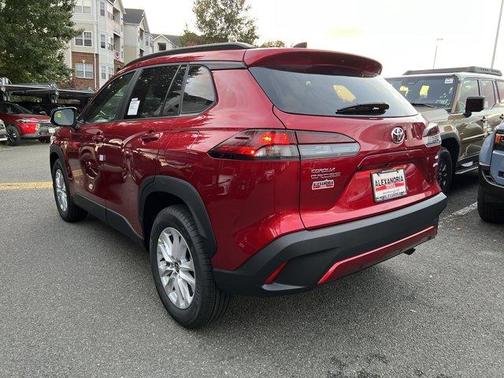 2026 Toyota Corolla Cross LE