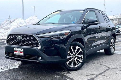 2024 Toyota Corolla Cross XLE