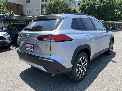 2025 Toyota Corolla Cross XLE