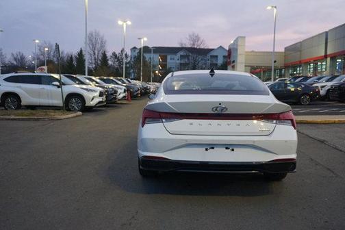 2023 Hyundai ELANTRA HEV Limited