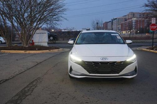 2023 Hyundai ELANTRA HEV Limited
