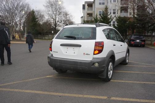 2003 Pontiac Vibe 