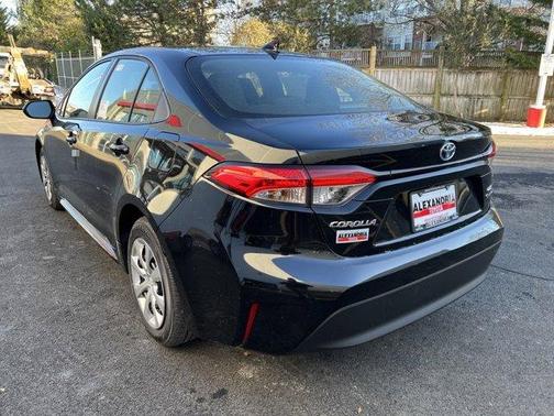2025 Toyota Corolla Hybrid LE