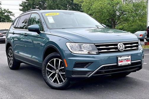 Stone Blue 2021 Volkswagen Tiguan 2.0T SE