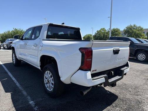 Ice 2026 Toyota Tacoma SR5