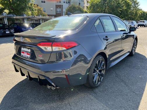 2025 Toyota Corolla Hybrid SE