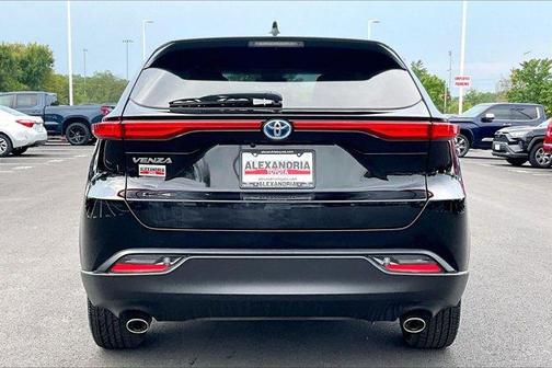 2023 Toyota Venza LE