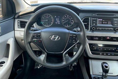 2017 Hyundai SONATA Base