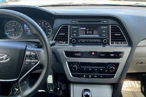 2017 Hyundai SONATA Base