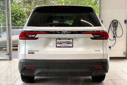 2024 Toyota Grand Highlander Hybrid XLE