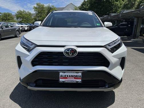 2025 Toyota RAV4 Hybrid SE