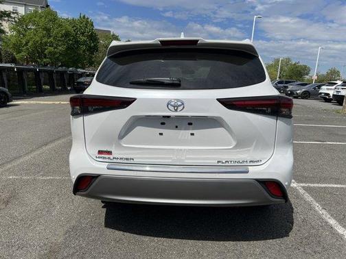 2026 Toyota Highlander Platinum