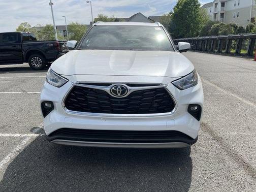 2026 Toyota Highlander Platinum