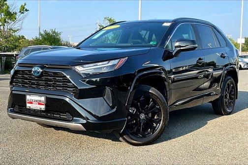 2024 Toyota RAV4 Hybrid SE
