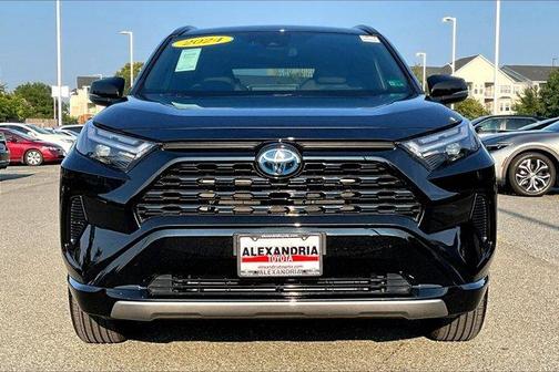 2024 Toyota RAV4 Hybrid SE
