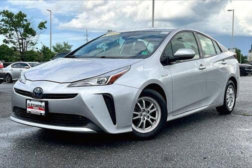2019 Toyota Prius LE