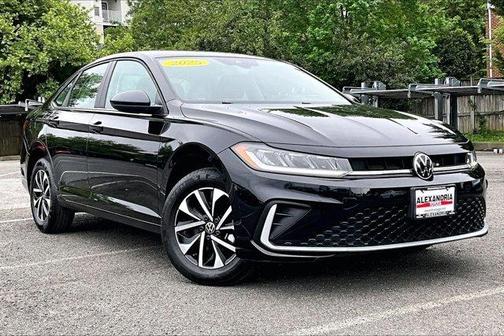 Deep Black Pearl Effect 2025 Volkswagen Jetta 1.5T S