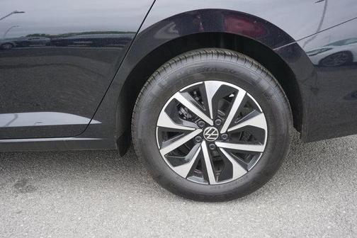 Deep Black Pearl Effect 2025 Volkswagen Jetta 1.5T S