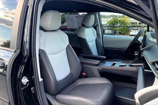 2022 Toyota Sienna XSE 7 Passenger