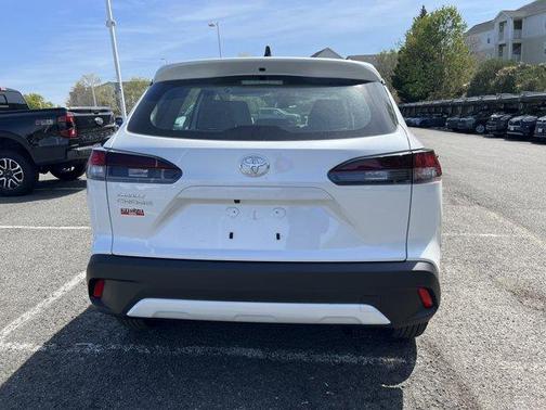 Wind Chill Pearl 2026 Toyota Corolla Cross L