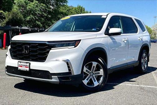 2023 Honda Pilot EX-L 8-Passenger