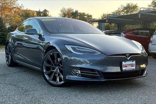 2020 Tesla Model S Long Range