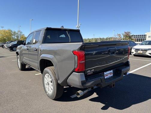 UNDERGROUND 2026 Toyota Tacoma SR5