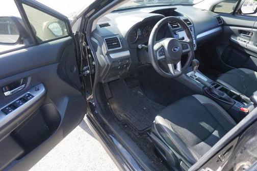 Crystal Black Silica 2017 Subaru Crosstrek 2.0i Premium