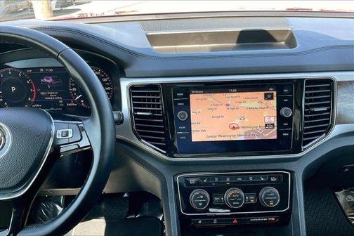 2018 Volkswagen Atlas 3.6L SEL Premium